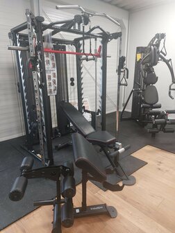 Finnlo Maximum Inspire SCS Smith Cage System - Incl halterbank en meer