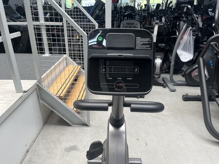Life-Fitness RS3 Track Connect Ligfiets
