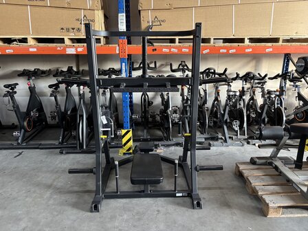 Taurus Vertical Leg Press IFP