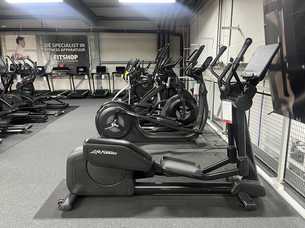 Life Fitness Integrity + Elliptical Crosstrainer