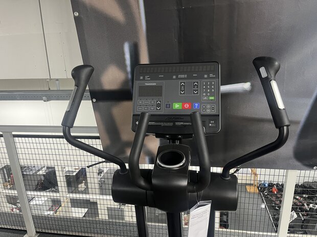 Life Fitness Integrity + Elliptical Crosstrainer