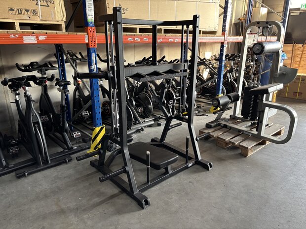 Taurus Vertical Leg Press IFP