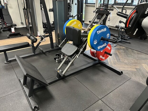 Taurus squatmachine IFP Hack-squat 