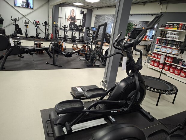 Taurus Crosstrainer FX9.9 Pro