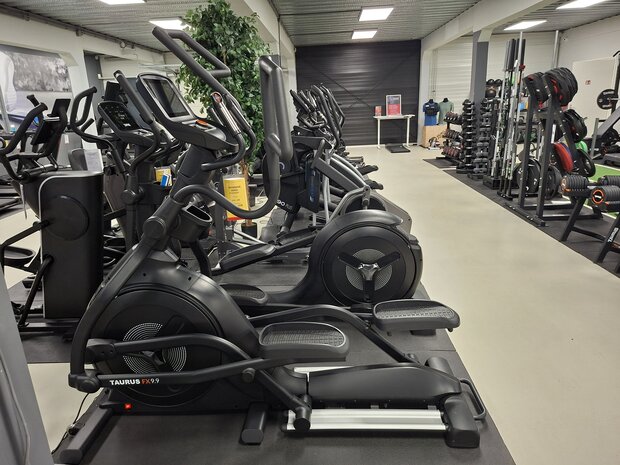 Taurus Crosstrainer FX9.9 Pro