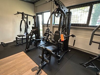Taurus Krachtstation WS7 + Leg Press